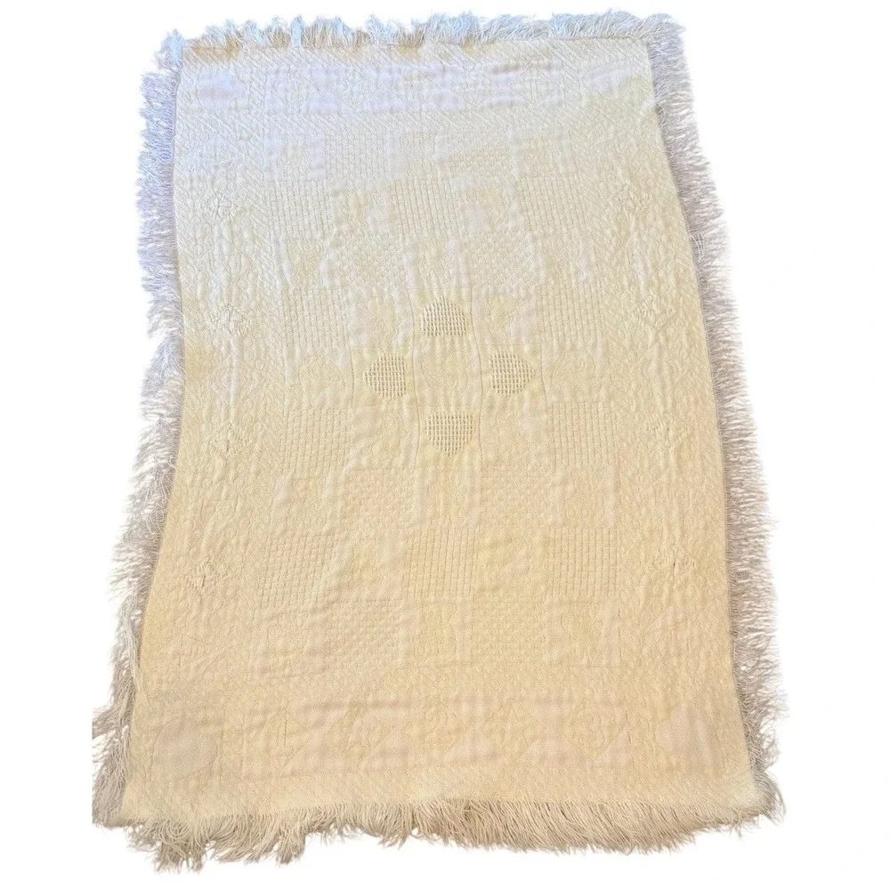 Vintage Baby Blanket 100% Acrylic Textured Fringed Ducks Bears Hearts Yellow